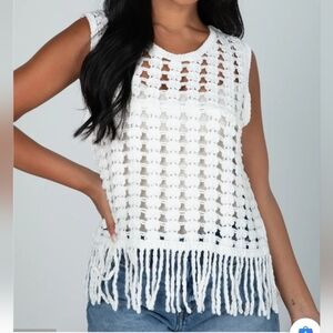 Adora Fishnet Sleeveless Crochet Crop Top Size Medium